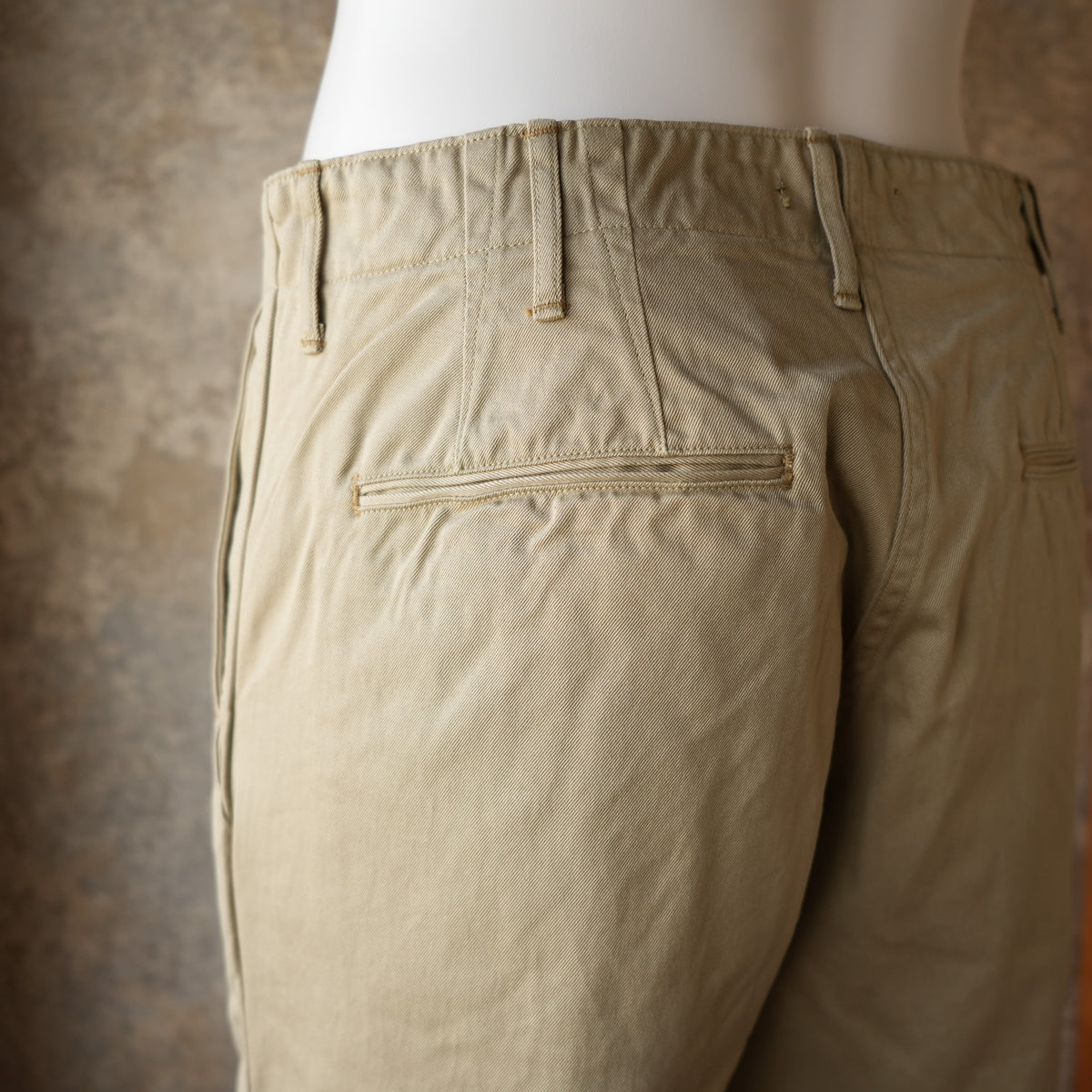 WORKERS_ Officer Trousers, Regular Fit / Khaki No-1, 10 oz Chino