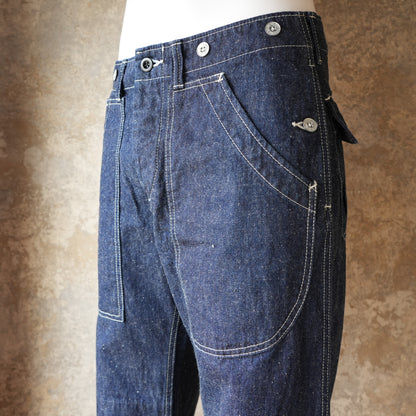 UES_402651_R_28_Multi-Pocket Work Pants_Indigo