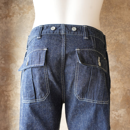 UES_402651_R_28_Multi-Pocket Work Pants_Indigo