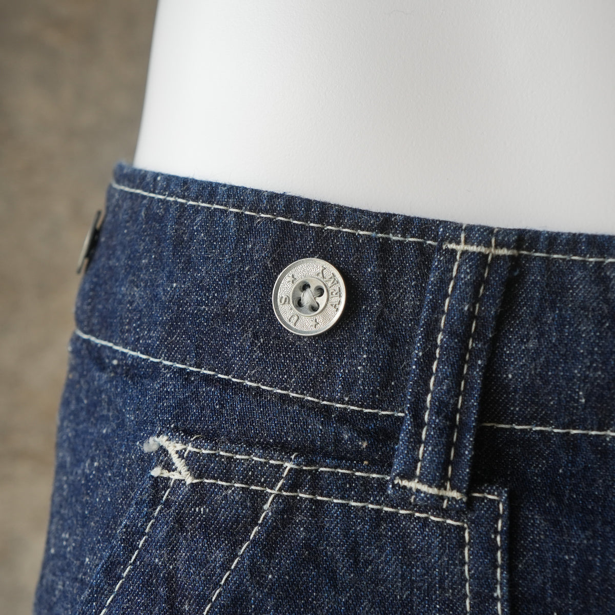 UES_402651_R_28_Multi-Pocket Work Pants_Indigo