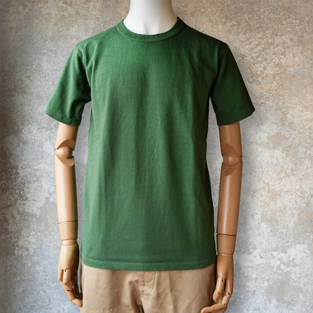 Fit's Like A Hug_Garage T-shirt (2026)_Bottle Green