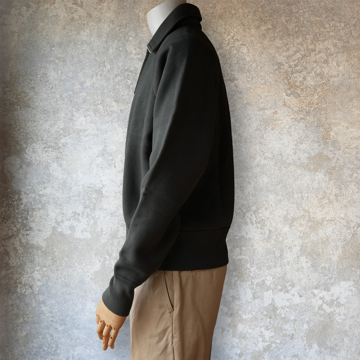 G&F Co._HALF-ZIP SWEATSHIRT_INK BLACK
