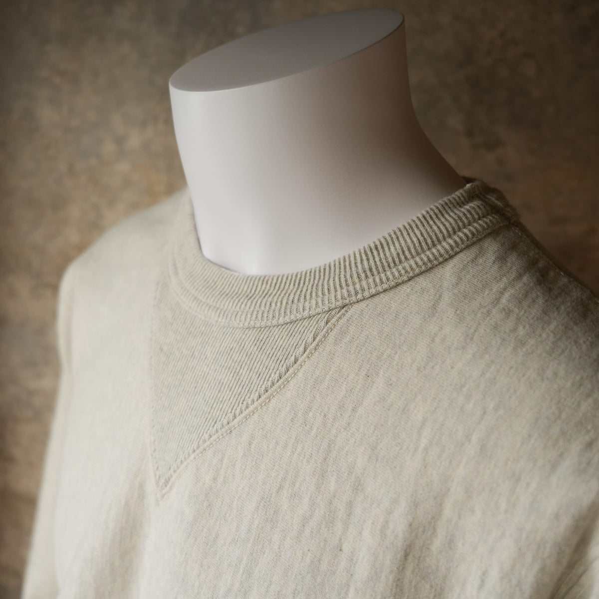 UES_70RW-DU_OM_1_NEW PURCARA Sweatshirt_OATMEAL
