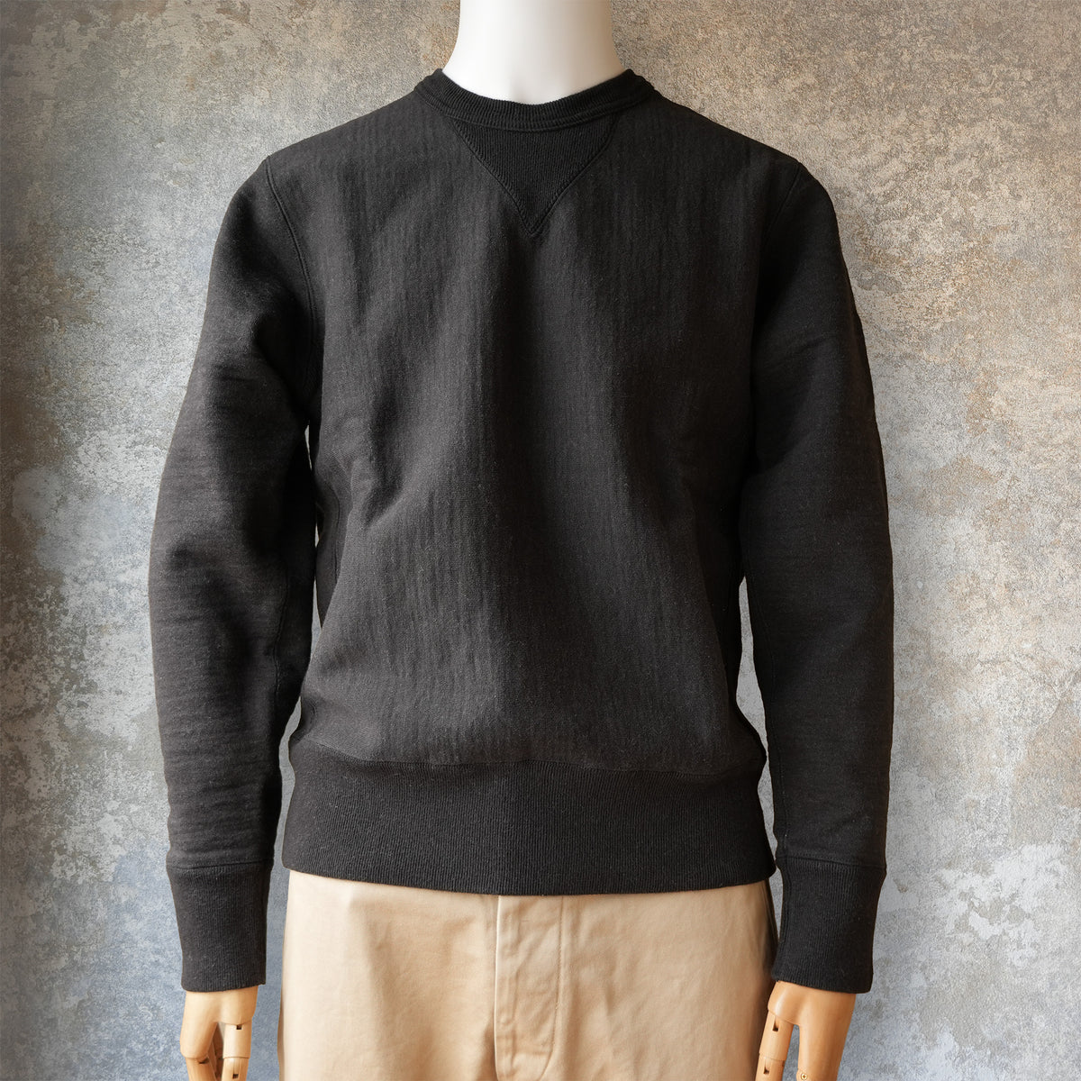 UES_70RW-DU_OM_1_NEW PURCARA Sweatshirt_BLACK