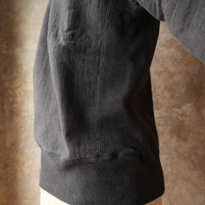 UES_70RW-DU_OM_1_NEW PURCARA Sweatshirt_BLACK