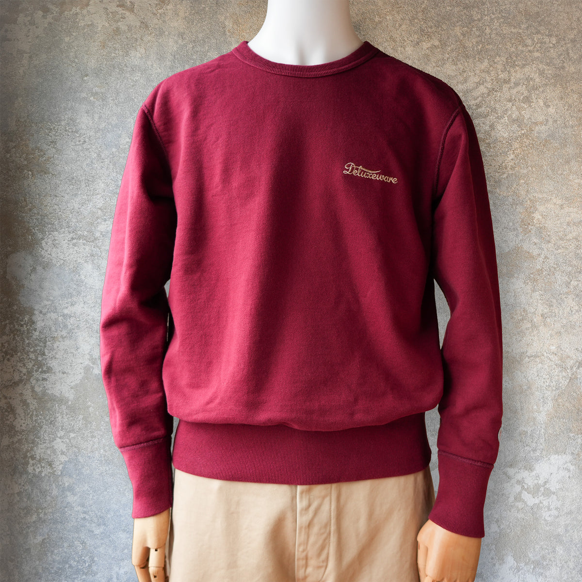 DELUXEWARE_S107-01EMB_LOOP BACK_CRIMSON RED