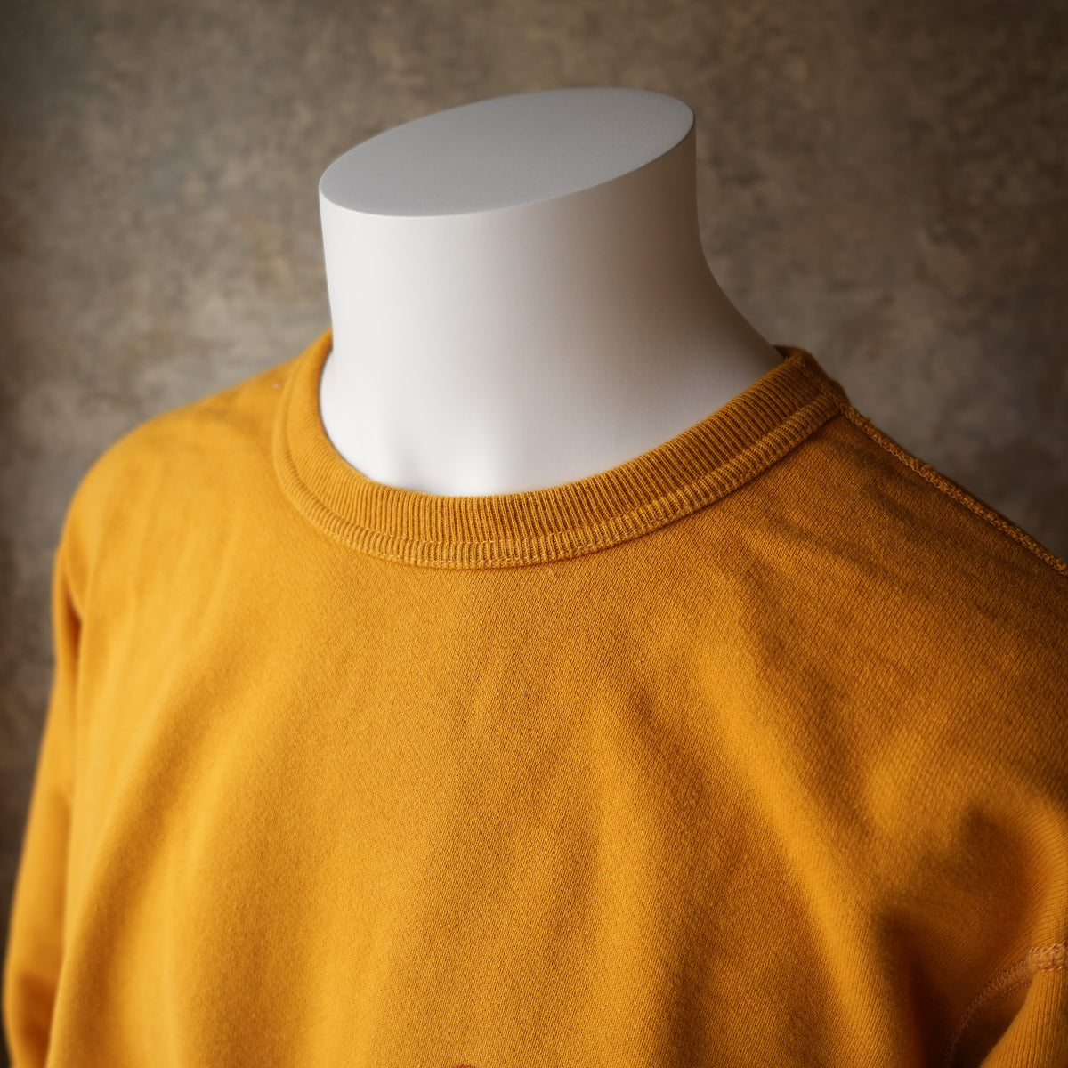 DELUXEWARE_S107-01EMB_LOOP BACK_U.S YELLOW