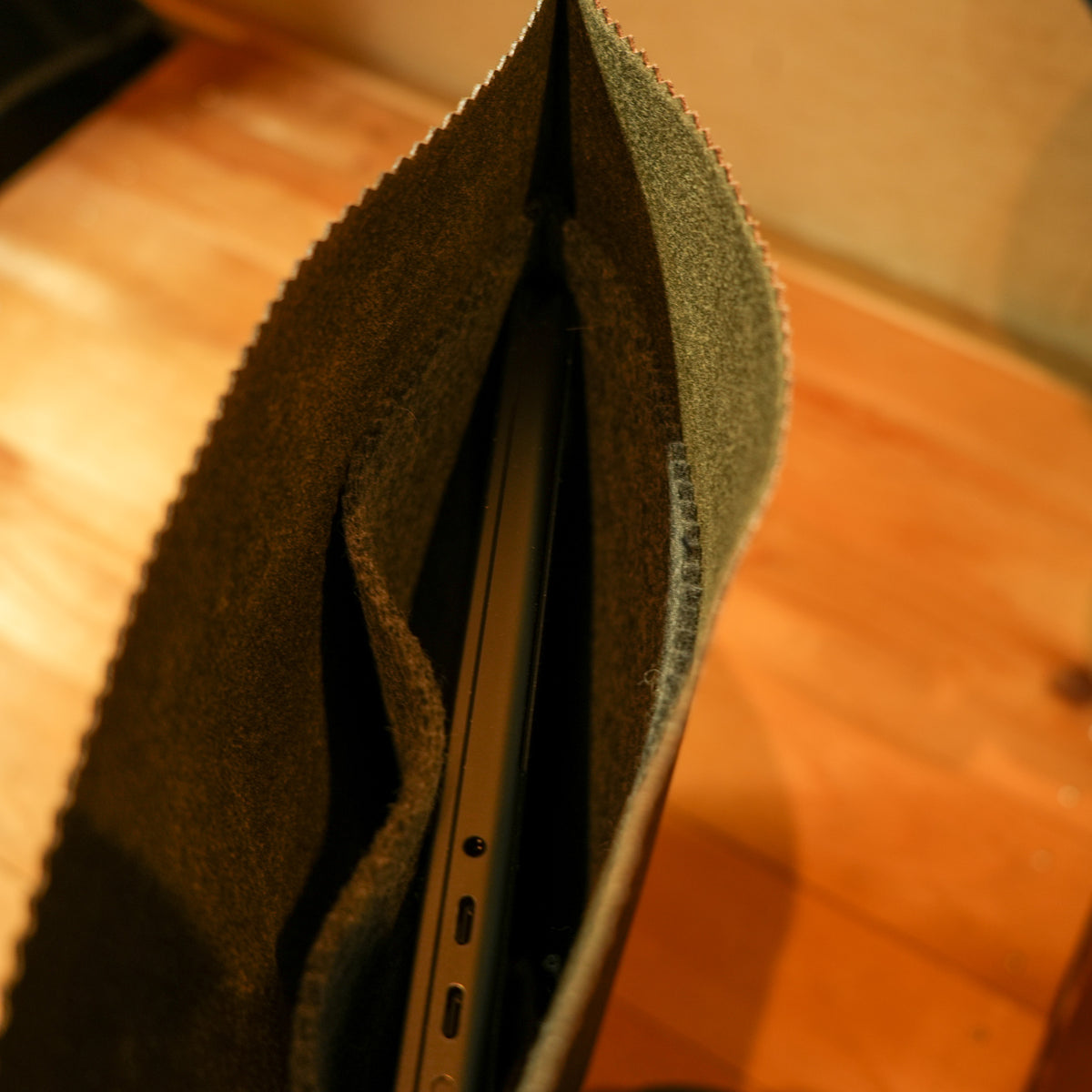 VASCO_VS-811L_ANCHORS DOCUMENT CASE