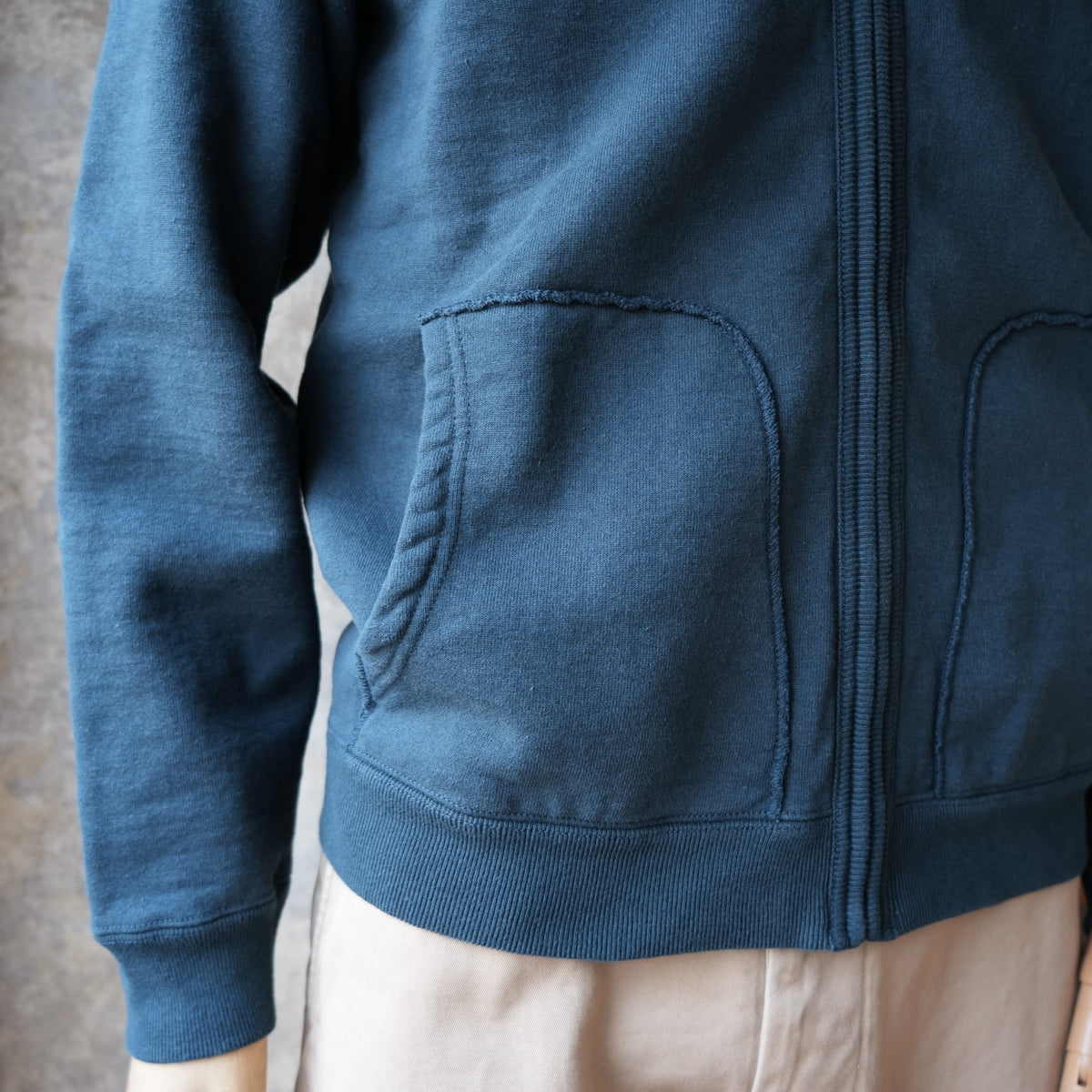 DELUXEWARE_SPZ-00_FULLZIP PARKA PLAIN_DM.NAVY