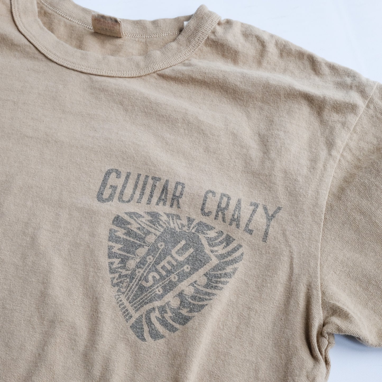 UES_652507_GUITAR CRAZY T-shirt_Beige