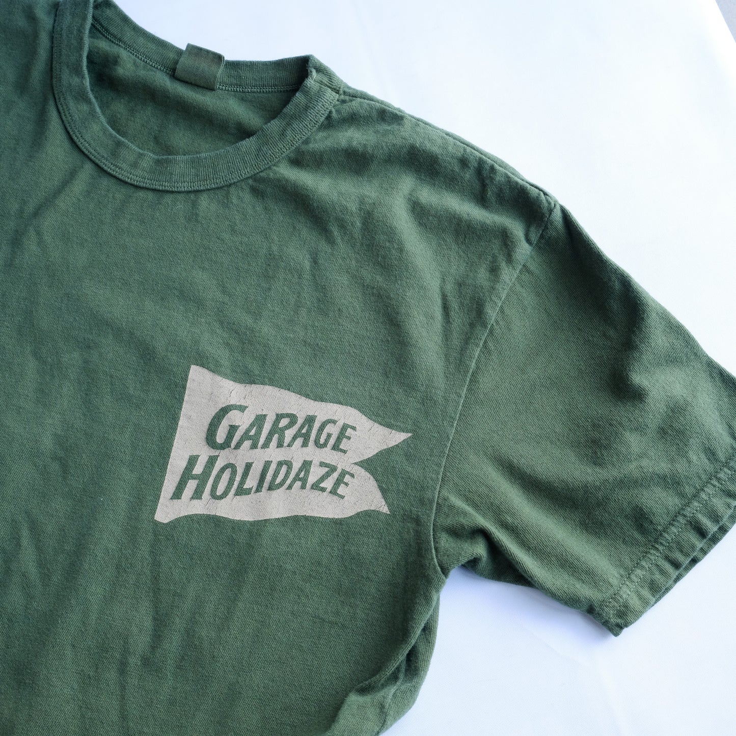 UES_652506_GARAGE HOLIDAZE Tシャツ_グリーン