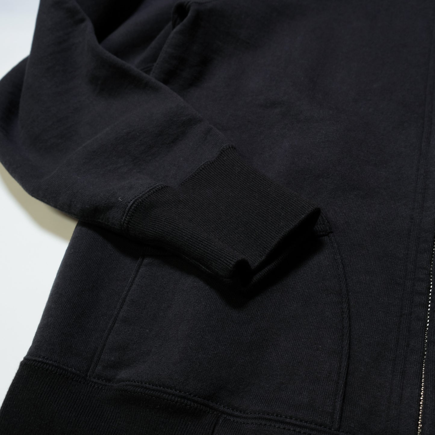 DELUXEWARE_SFZ-00_FULLZIP SWEAT PLAIN_SUMIKURO