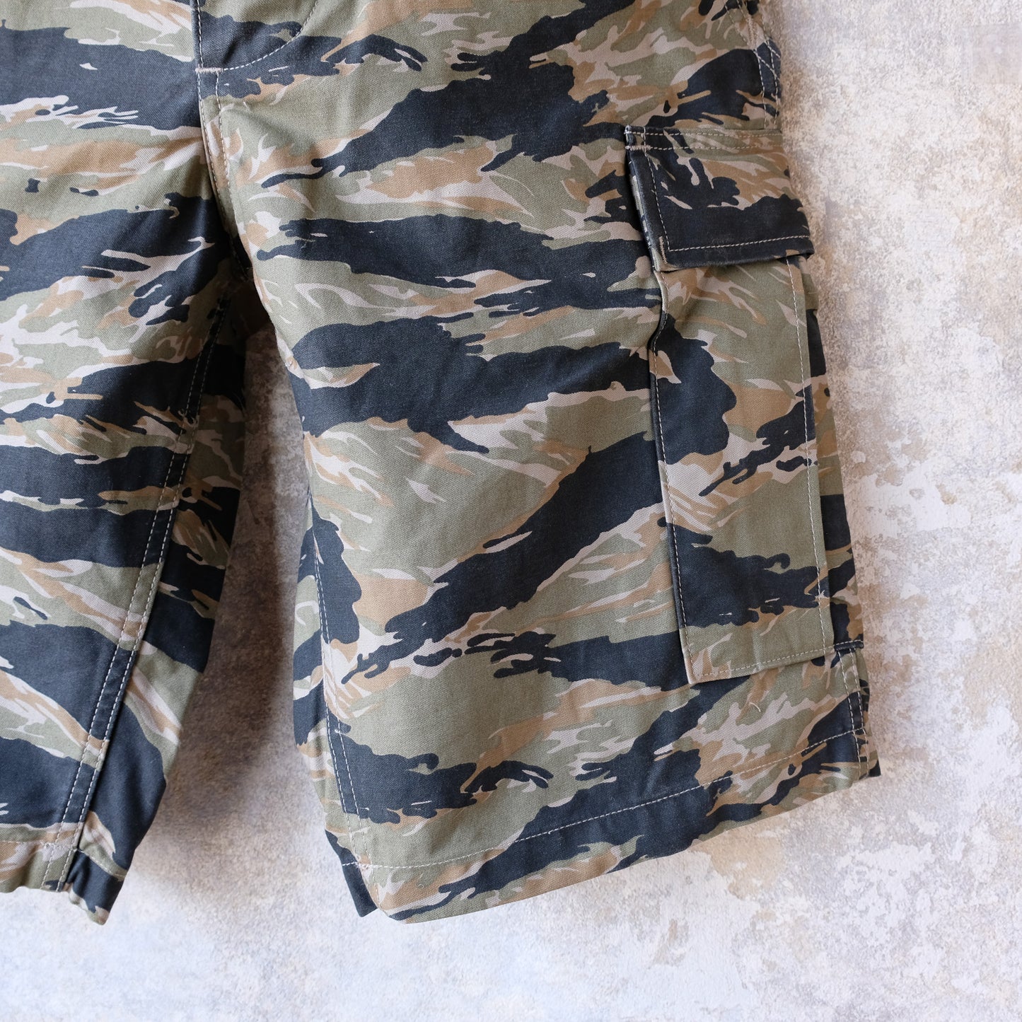 DELUXEWARE_DX100H_ARMY SHORT BOTTOM_TIGER CAMO