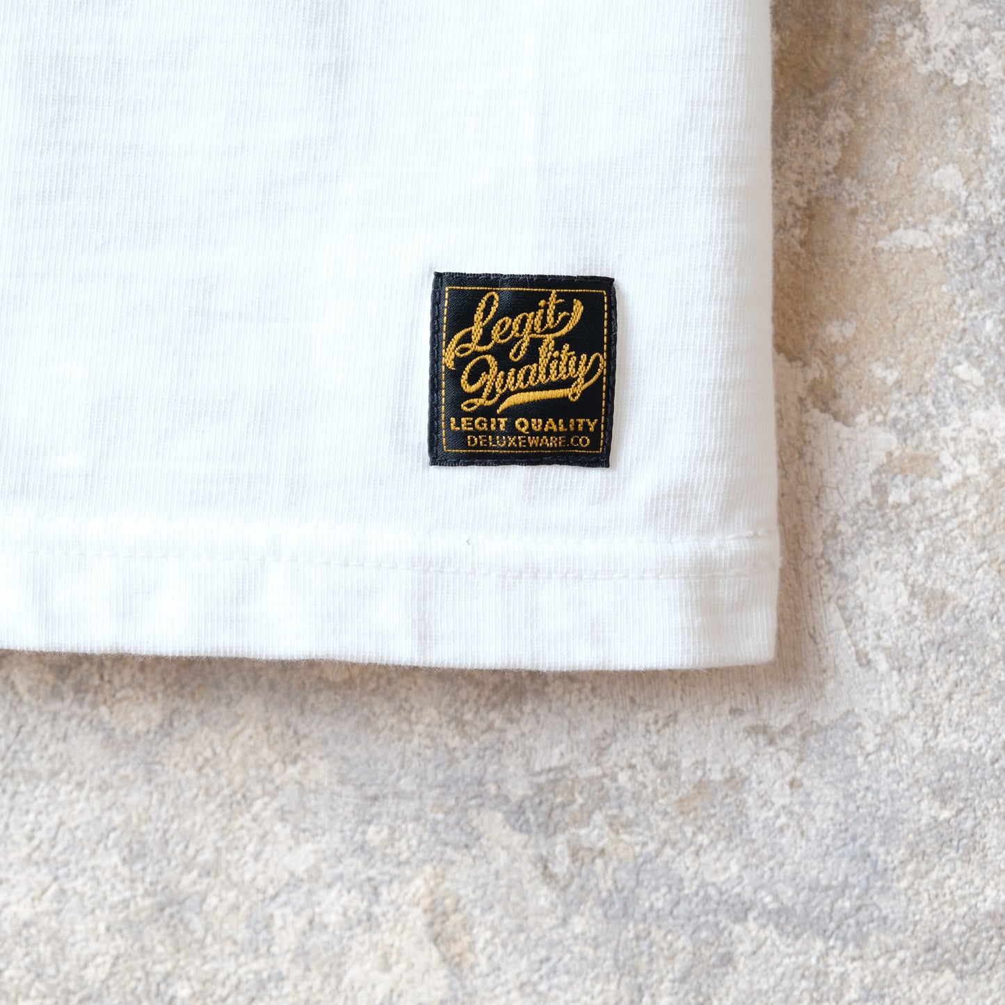 DELUXEWARE_DXTS-00_DX.3_WHITE