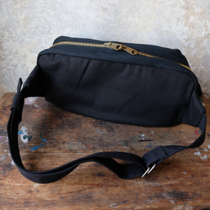 UES_WB-4_04_F_Body Bag_BLACK
