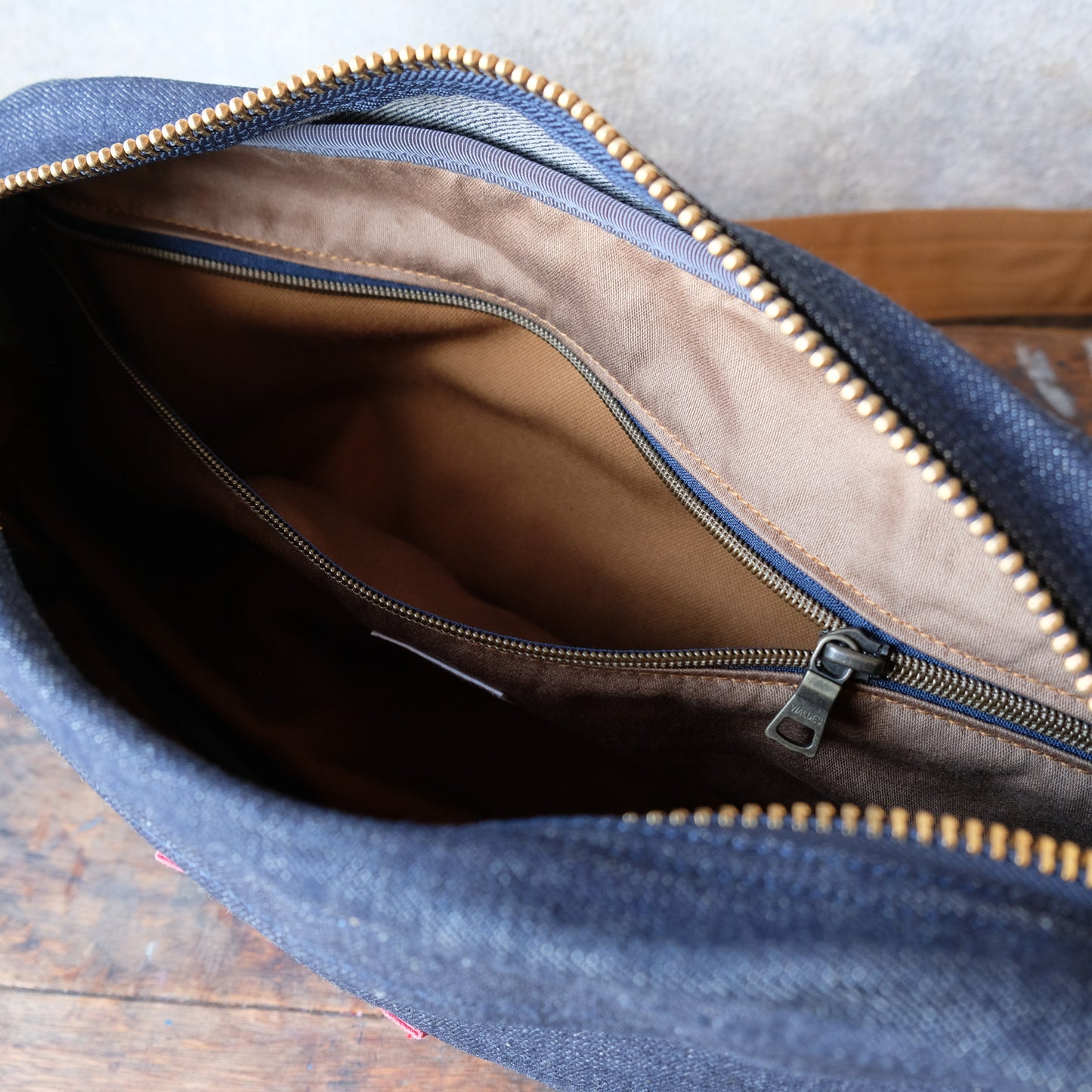 UES_WB-4_R_F_Body Bag_INDIGO