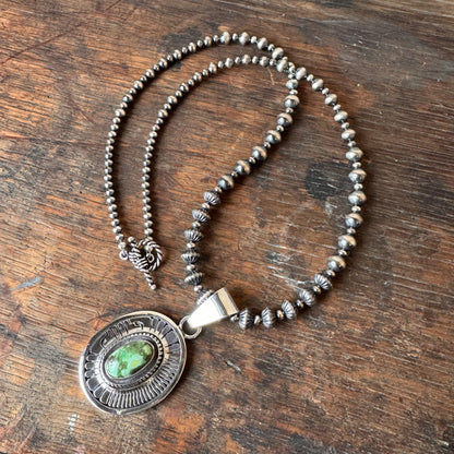 FOUR STARS_FN49-002_Navajo pearl bracelet_Graduated Beads