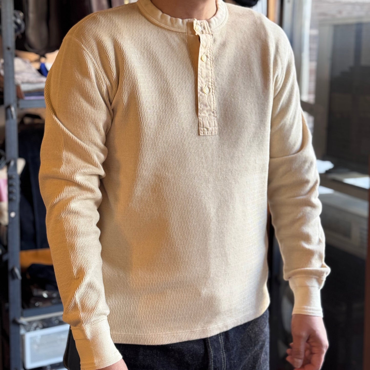 LOOP＆WEFT_LRH1041_SUPIMA LONG HONEYCOMB KNIT HENLEYNECK THERMAL_ANTIQUE BLACK