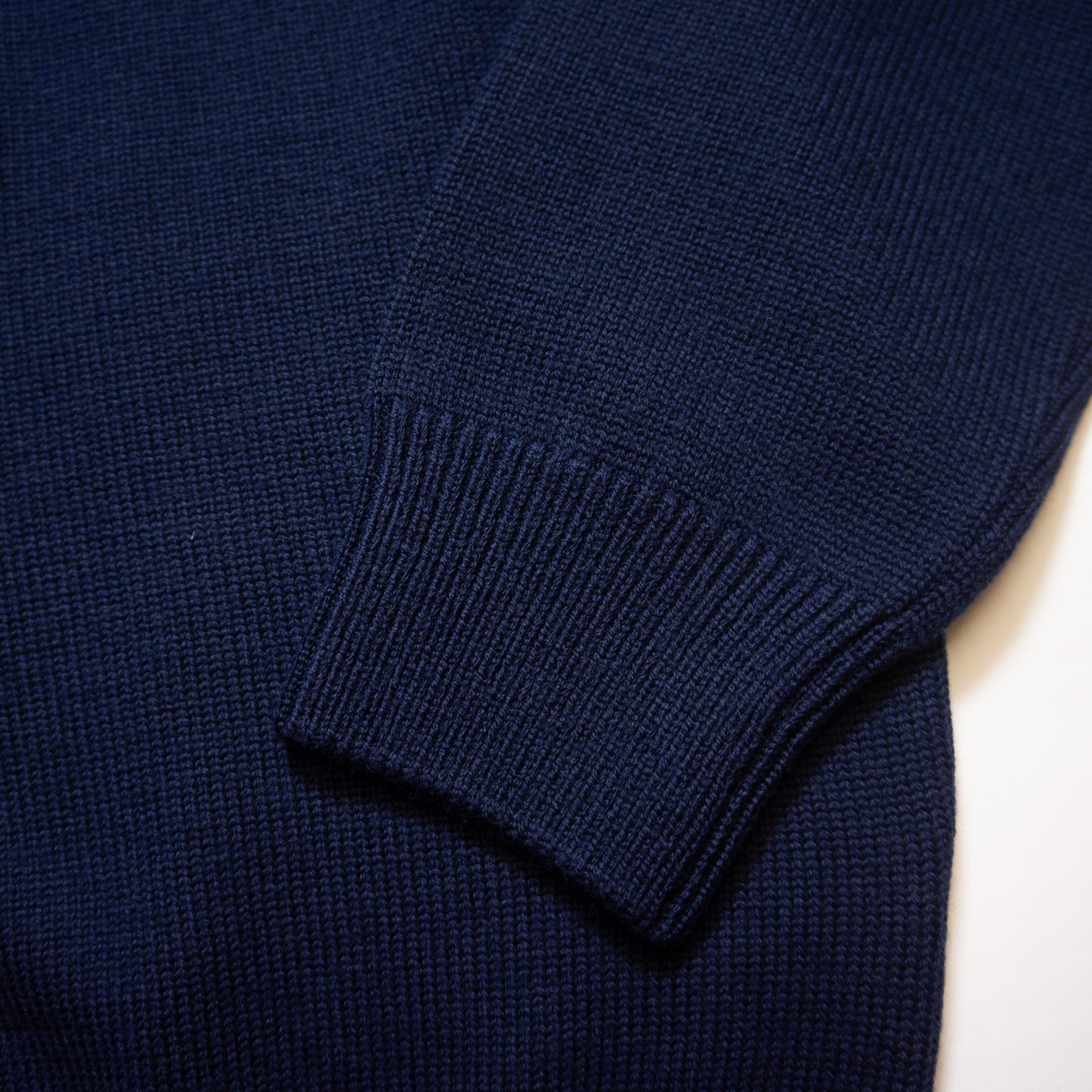 MOON CASTLE_WOOL HEAVY WEIGHT MOCK-NECK_NAVY