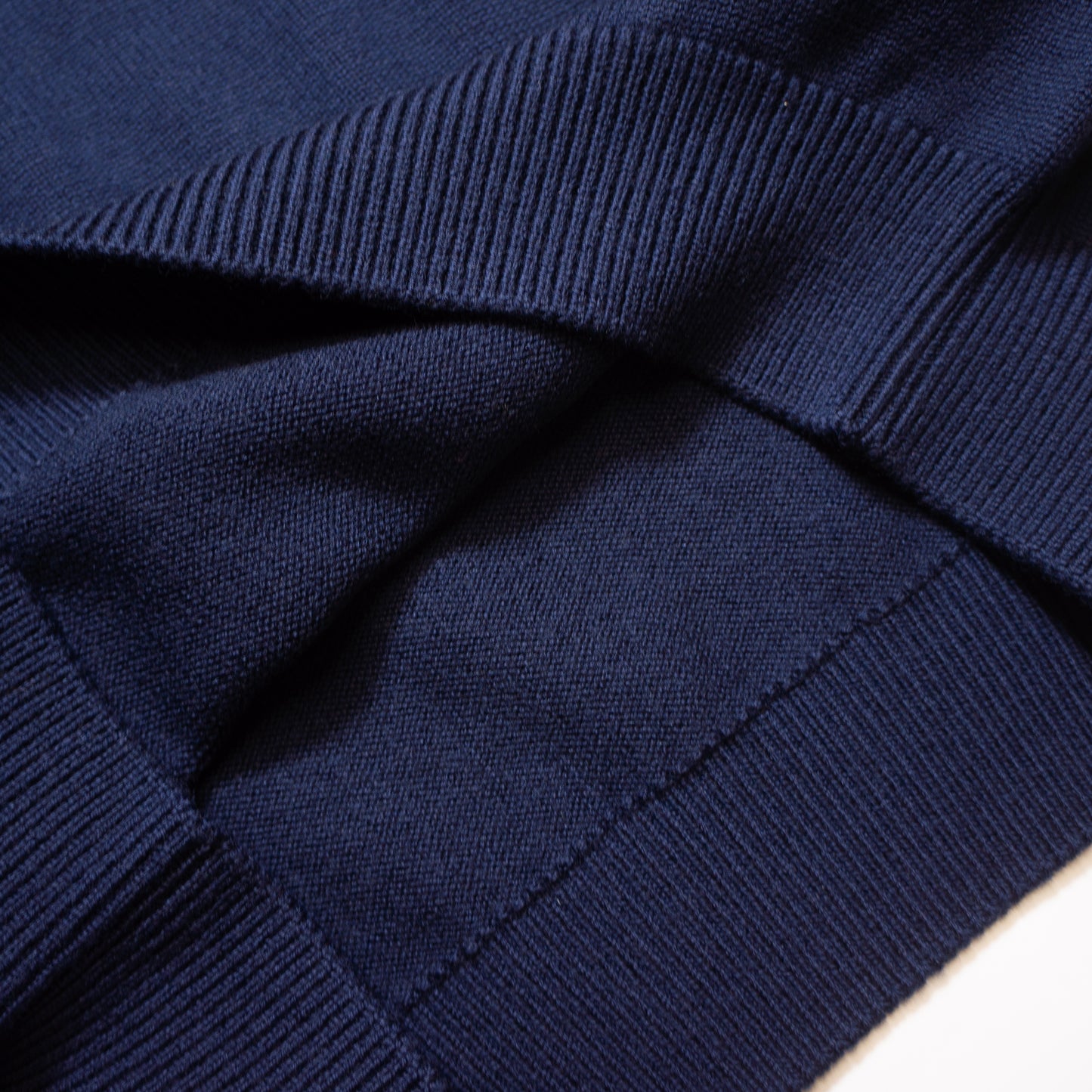 MOON CASTLE_WOOL HEAVY WEIGHT MOCK-NECK_NAVY