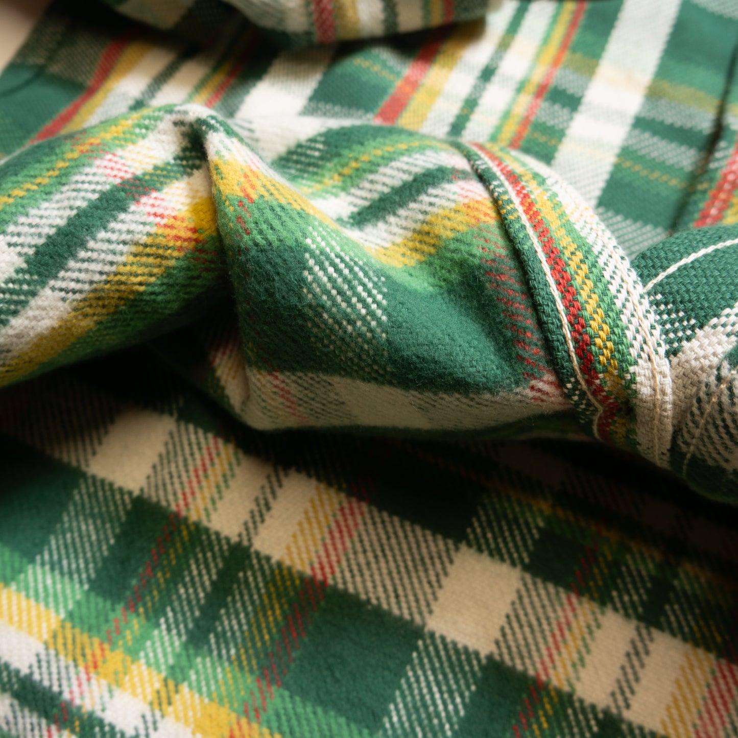 UES_502351_Yarn-dyed heavy flannel shirt_GREEN