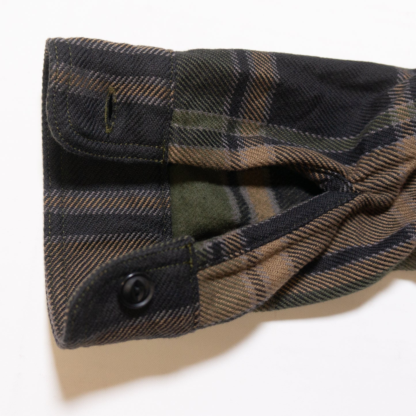 UES_502451_19_Extra Heavy Flannel Shirt Olive